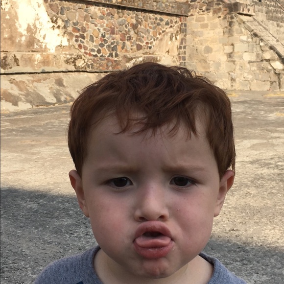 Meet your Posher, Noemi - Picture 1 of 1